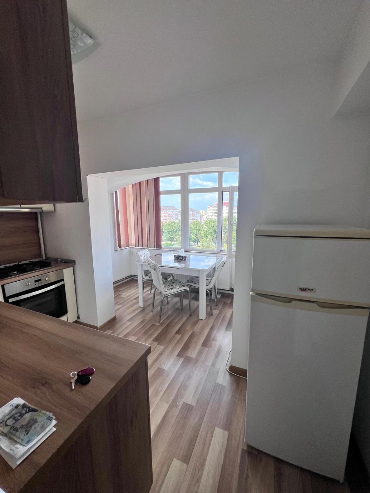 Chindia Apartament Тирговіште Екстер'єр фото