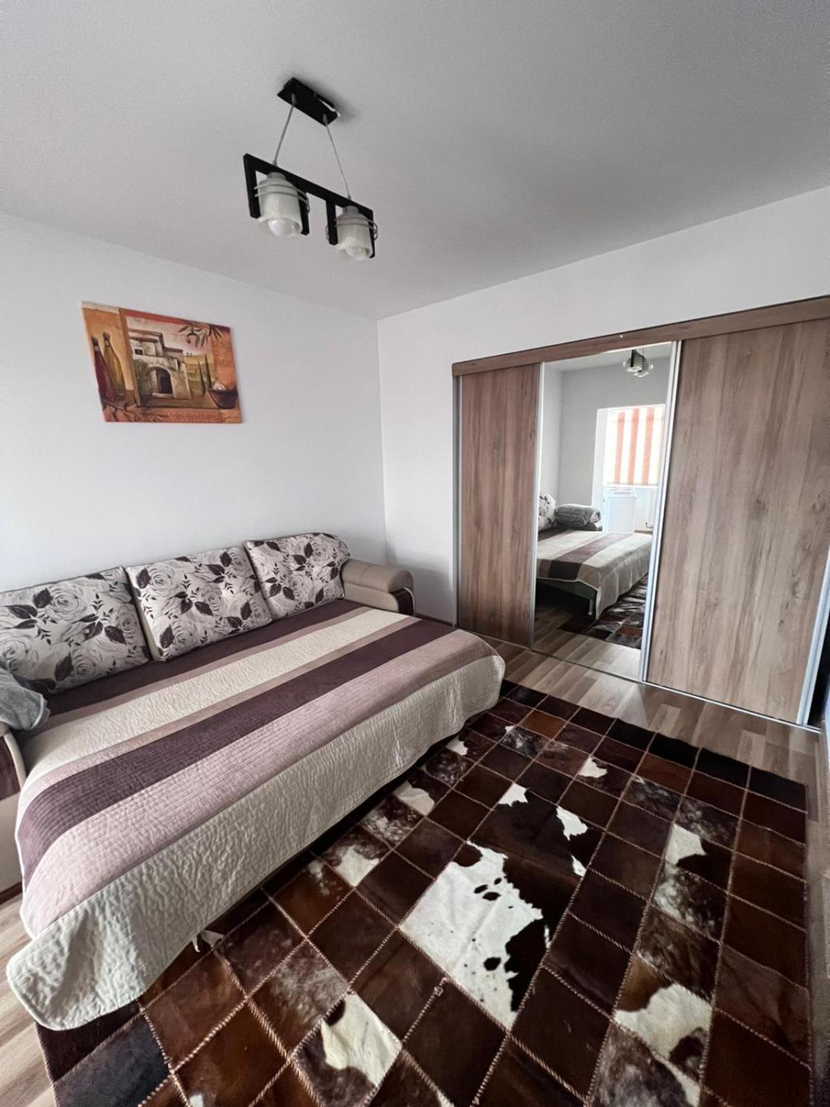 Chindia Apartament Тирговіште Екстер'єр фото